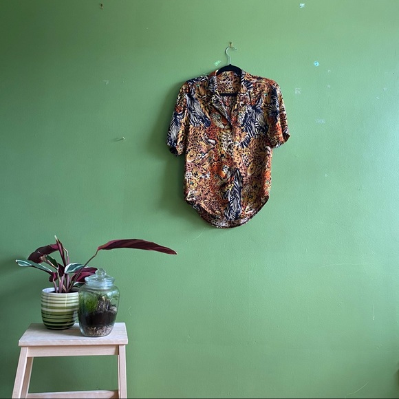 Tiger Queen Blouse - Picture 1 of 5